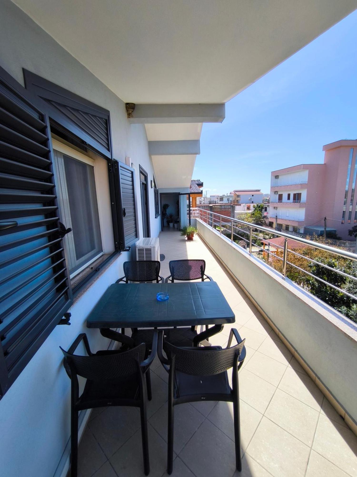 Albanian Traditions Legacy Durrës Exterior foto